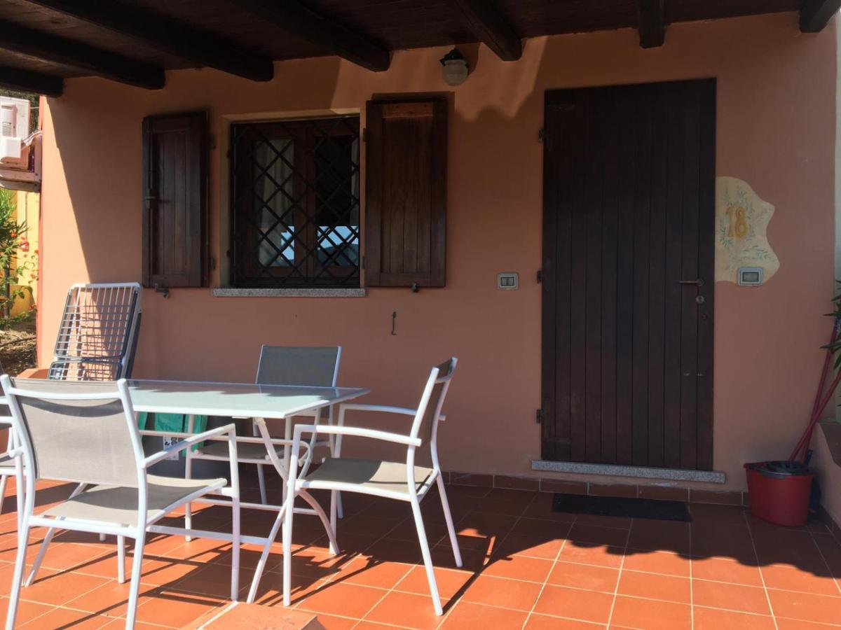 Vallemare Residence e Studios Baja Sardinia Esterno foto