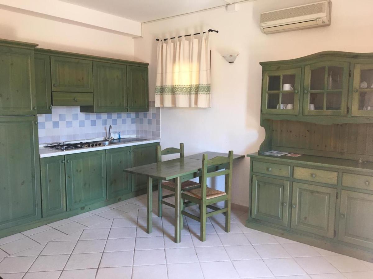 Vallemare Residence e Studios Baja Sardinia Esterno foto