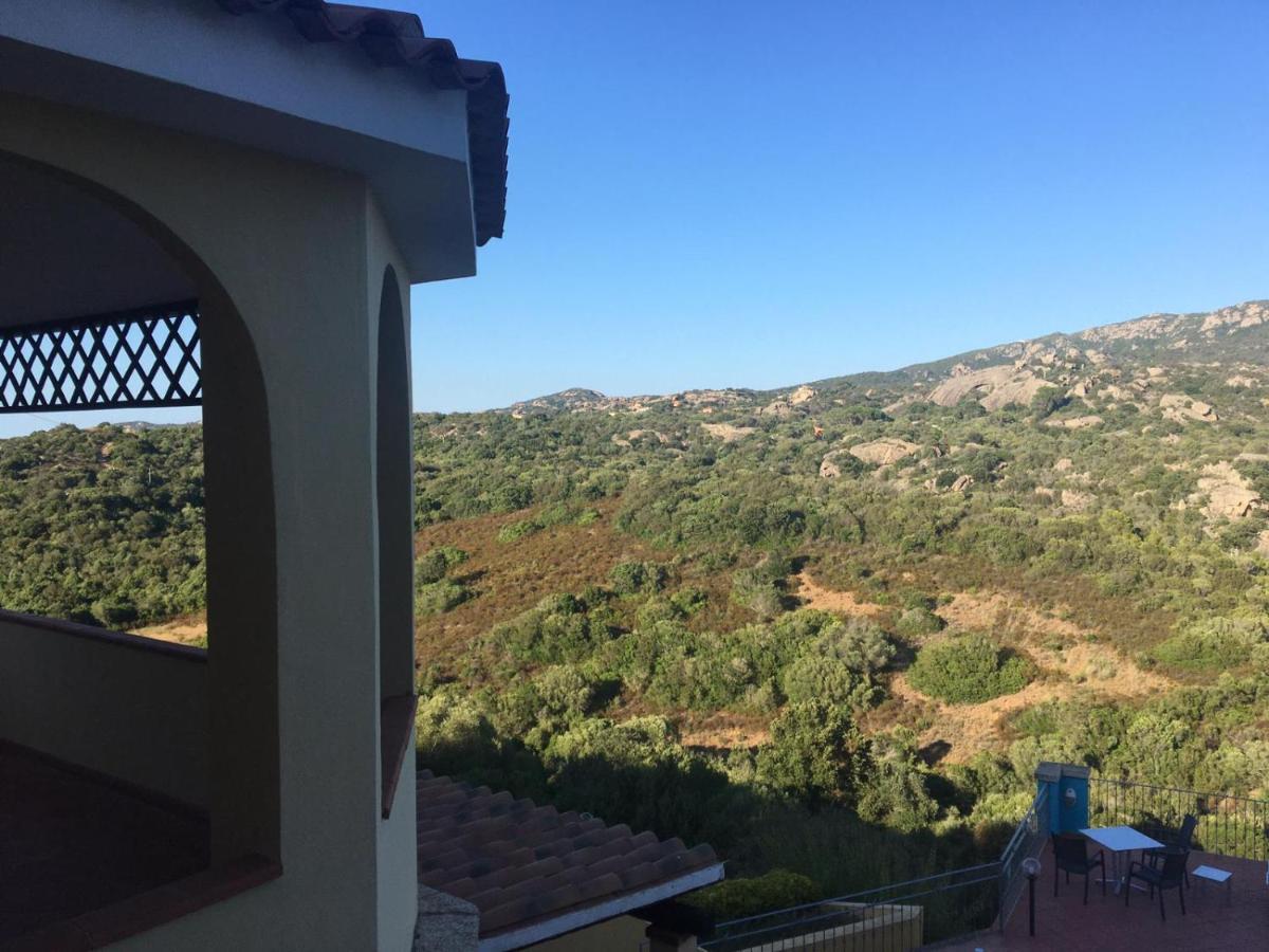 Vallemare Residence e Studios Baja Sardinia Esterno foto