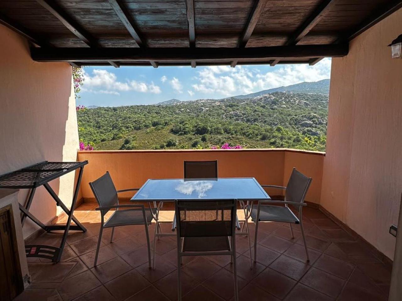 Vallemare Residence e Studios Baja Sardinia Esterno foto